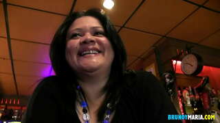 Bade ngalakukeun test a bachelorette, dipanaskeun nepi ka babaturan panganten awewe, jeung mindeng polvazo