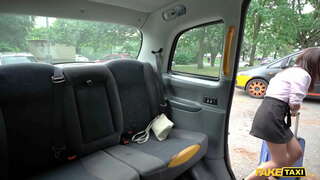 Falsa Tacsaí Mina Moreno fucked i dtacsaí