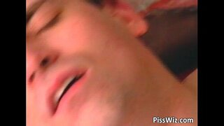 Зрелая малламуй шлюха sucks узви ва меорад