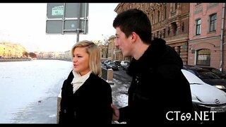 Poderós oncle serrell calenta mel