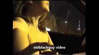 Oldblackguy pren debbie intermitents nu en públic