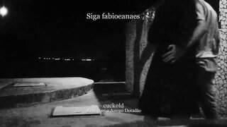 Istezanje. Hotwife safada namorando na rua com o amigo bem obdaren